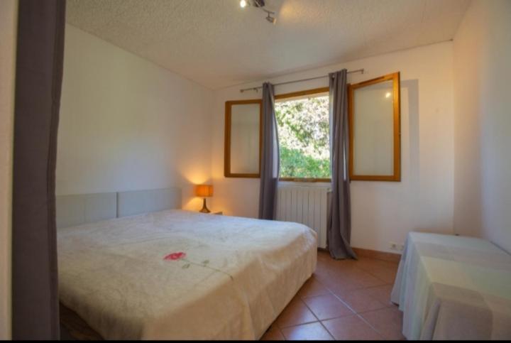 Logement calme et agréable à proximité d'Ajaccio Canale Cabanes Exterior foto