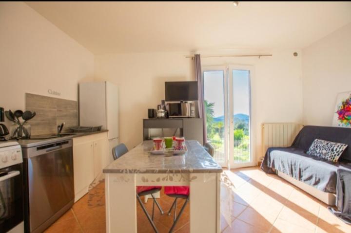 Logement calme et agréable à proximité d'Ajaccio Canale Cabanes Exterior foto